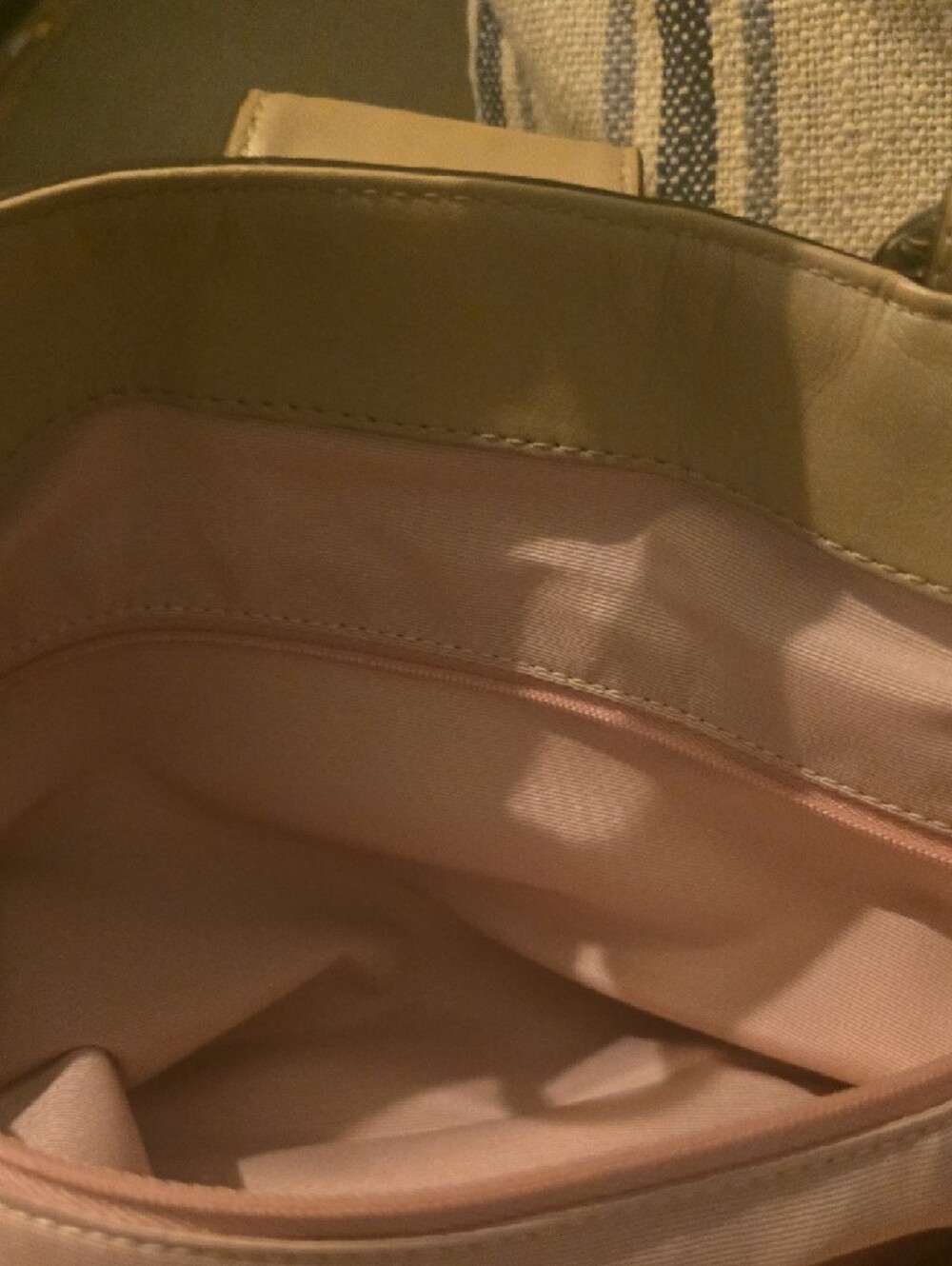 Coach Soho 2011 Beige and Pink Circle-Print Leather-Trim Shoulder Bag - Picture 11 of 14